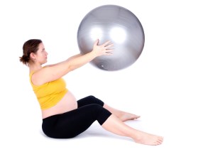 pregnant-woman-exercising-28884660